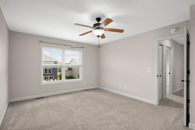 19250 Indora Trail, Lakeville, MN 55044