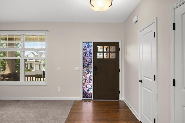 19250 Indora Trail, Lakeville, MN 55044