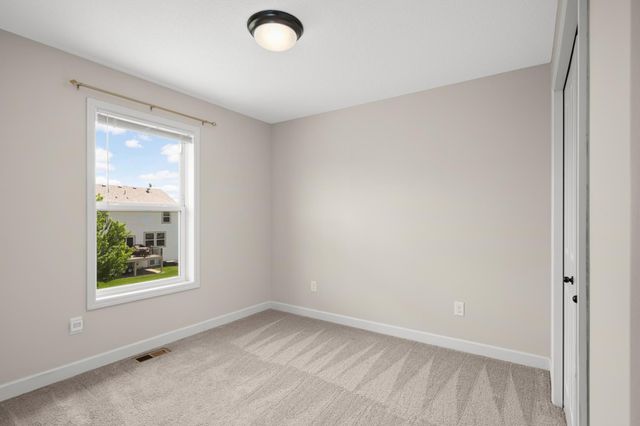 19250 Indora Trail, Lakeville, MN 55044