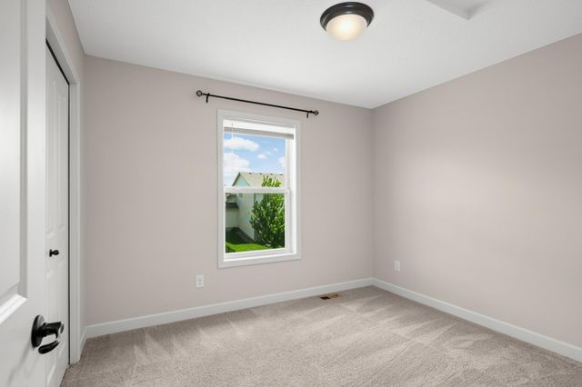 19250 Indora Trail, Lakeville, MN 55044