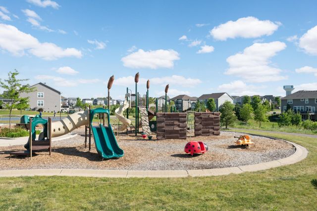 19250 Indora Trail, Lakeville, MN 55044