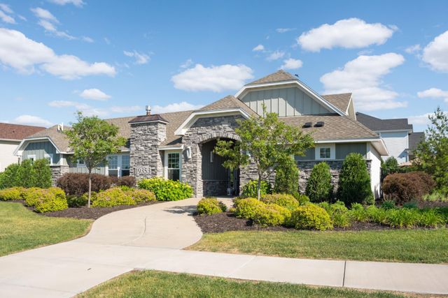 19250 Indora Trail, Lakeville, MN 55044