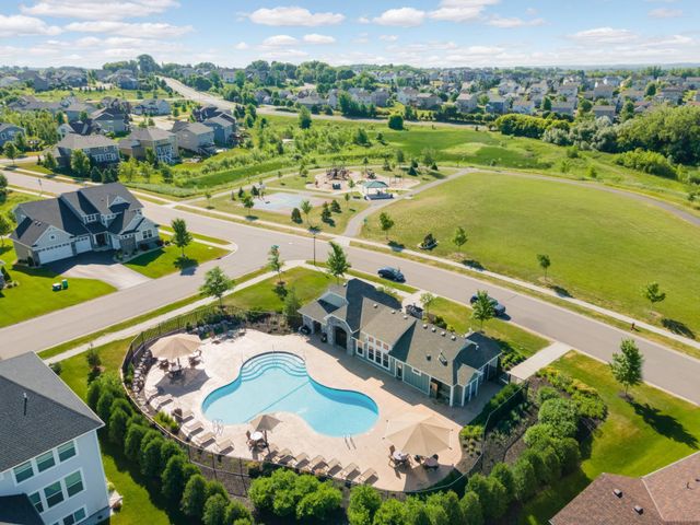 19250 Indora Trail, Lakeville, MN 55044