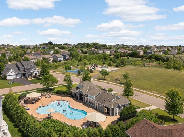 19250 Indora Trail, Lakeville, MN 55044