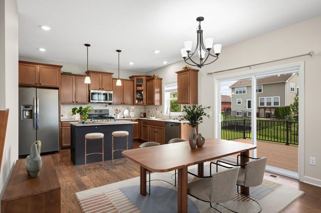 19250 Indora Trail, Lakeville, MN 55044