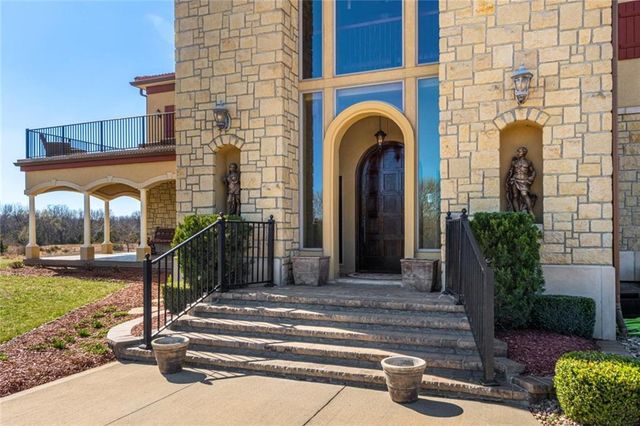 2343 N 600th Road, Edgerton, KS 66021