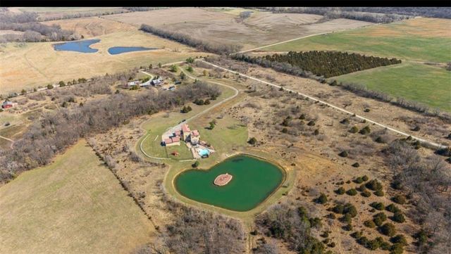 2343 N 600th Road, Edgerton, KS 66021