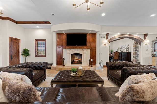 2343 N 600th Road, Edgerton, KS 66021