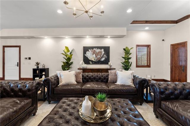 2343 N 600th Road, Edgerton, KS 66021