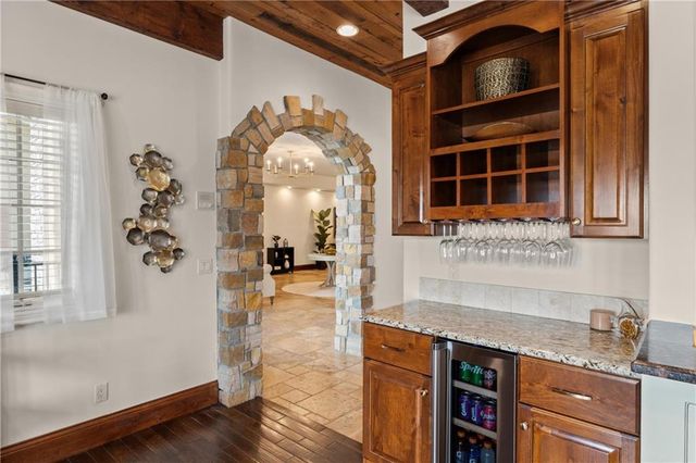 2343 N 600th Road, Edgerton, KS 66021