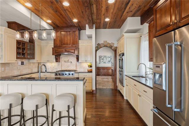 2343 N 600th Road, Edgerton, KS 66021