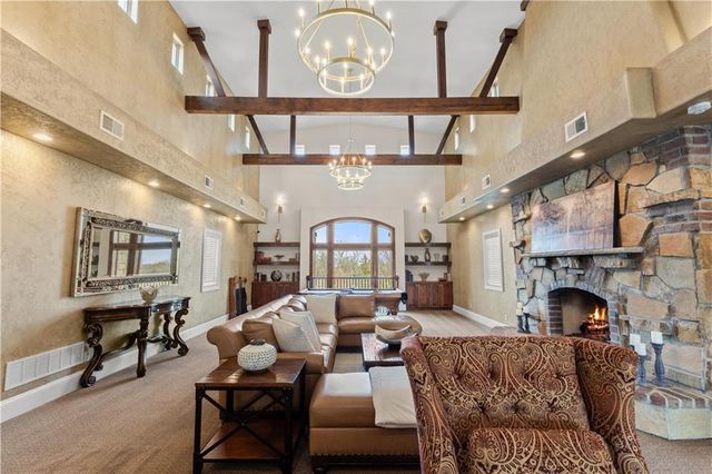 2343 N 600th Road, Edgerton, KS 66021