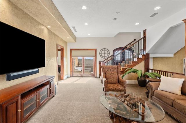 2343 N 600th Road, Edgerton, KS 66021