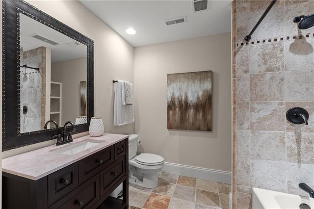 2343 N 600th Road, Edgerton, KS 66021