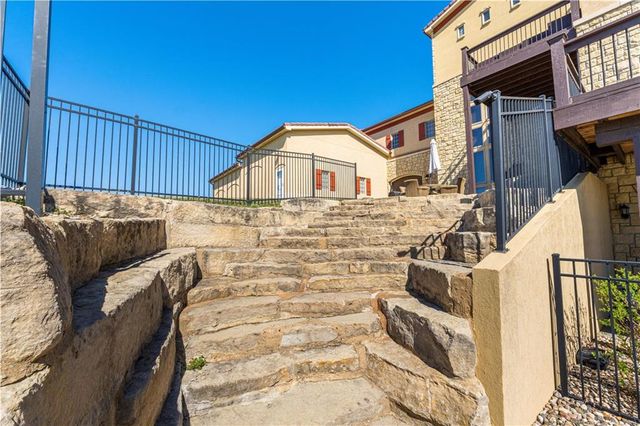 2343 N 600th Road, Edgerton, KS 66021