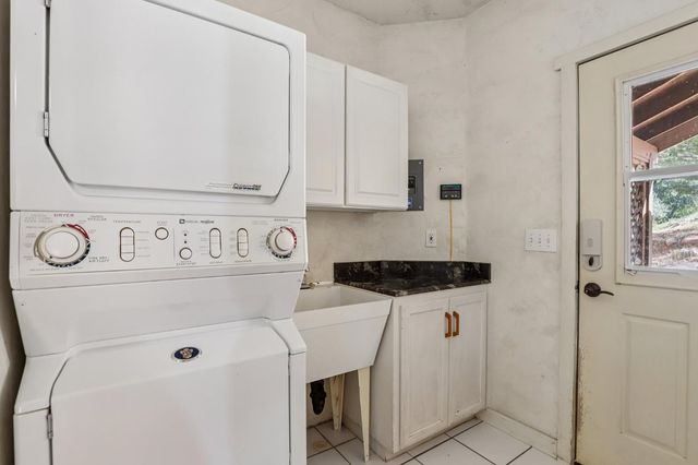 2428 Hunt Rd, Copperopolis, CA 95230