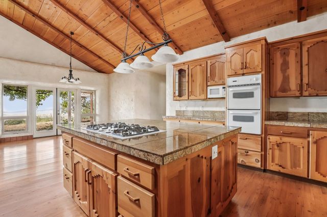 2428 Hunt Rd, Copperopolis, CA 95230