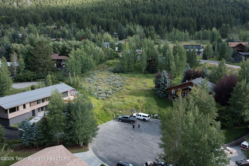 646 LARIAT Loop, Jackson, WY 83001 photo 26