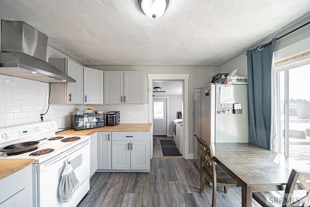 27 N 950 W, Blackfoot, ID 83221