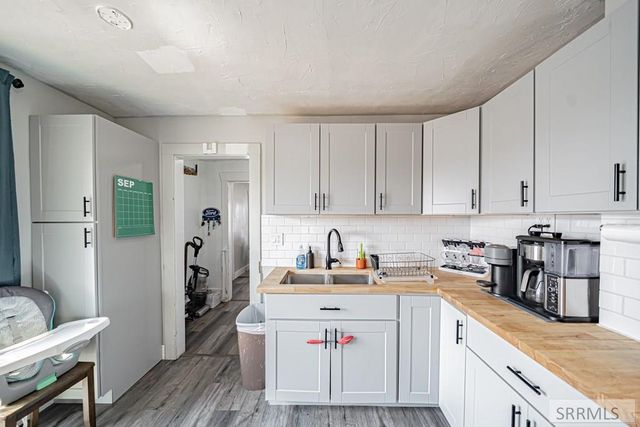 27 N 950 W, Blackfoot, ID 83221