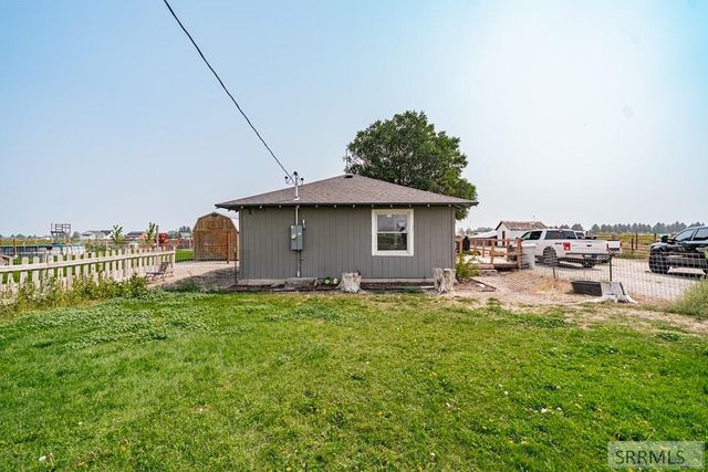 27 N 950 W, Blackfoot, ID 83221