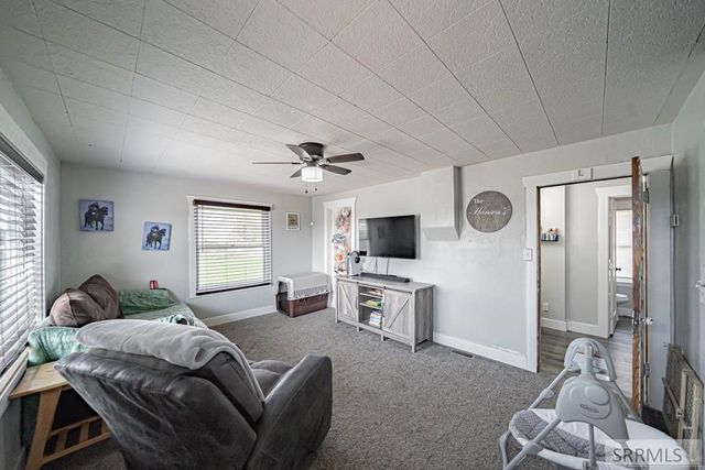 27 N 950 W, Blackfoot, ID 83221