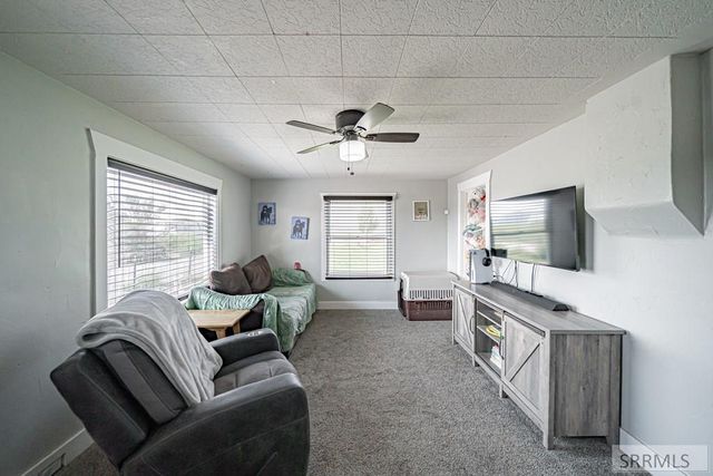 27 N 950 W, Blackfoot, ID 83221