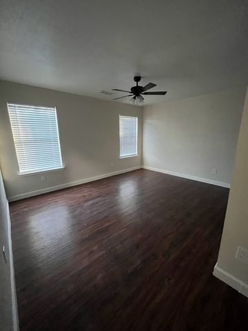 1348 E MADDOX, Fort Worth, TX 76104