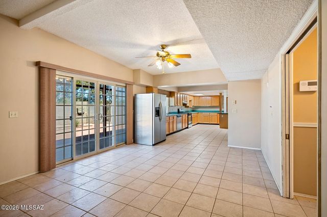 9901 E Discovery Drive, Tucson, AZ 85748