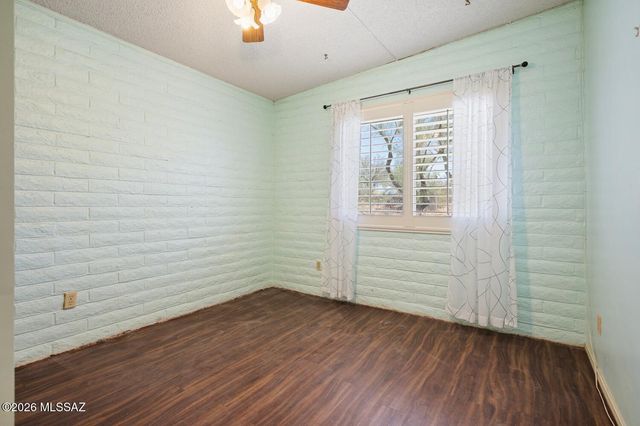 9901 E Discovery Drive, Tucson, AZ 85748