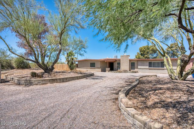 9901 E Discovery Drive, Tucson, AZ 85748