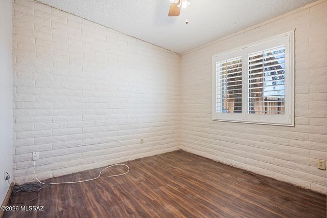 9901 E Discovery Drive, Tucson, AZ 85748