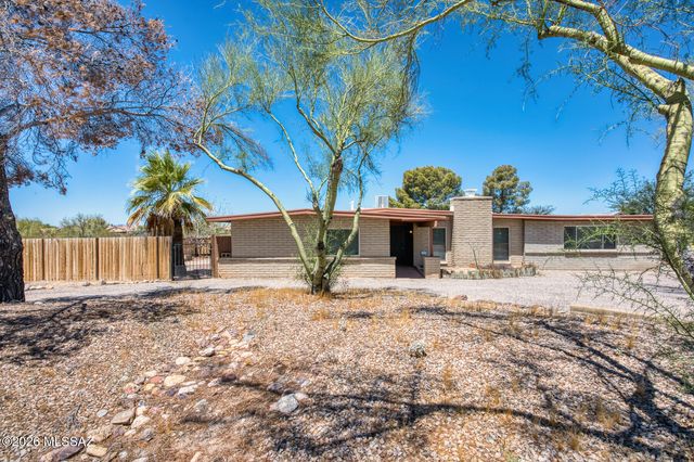 9901 E Discovery Drive, Tucson, AZ 85748