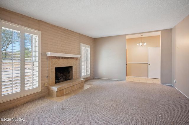 9901 E Discovery Drive, Tucson, AZ 85748