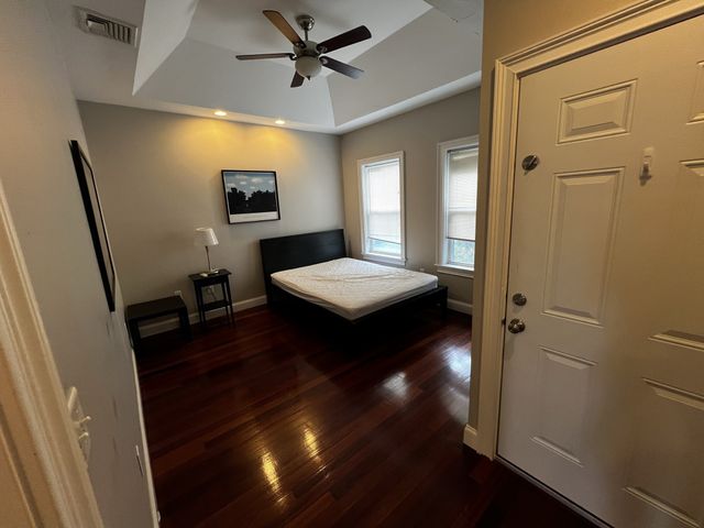 10 Bristol St. 3, Cambridge, MA 02141
