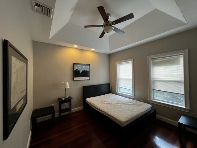 10 Bristol St. 3, Cambridge, MA 02141