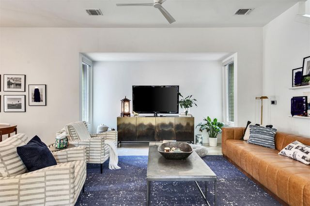 506 Powell CIR, Austin, TX 78704