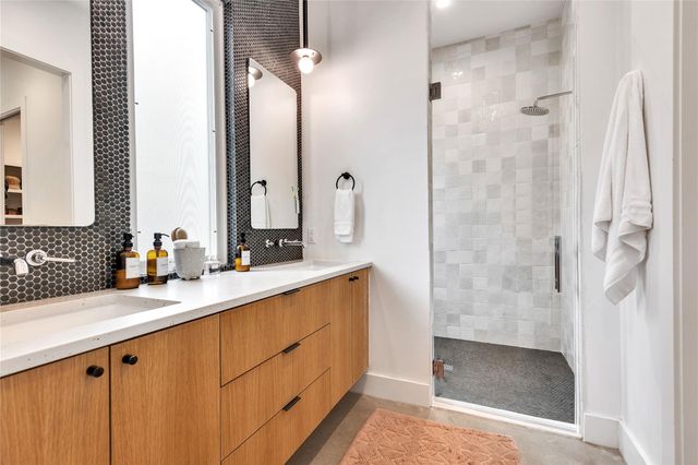 506 Powell CIR, Austin, TX 78704