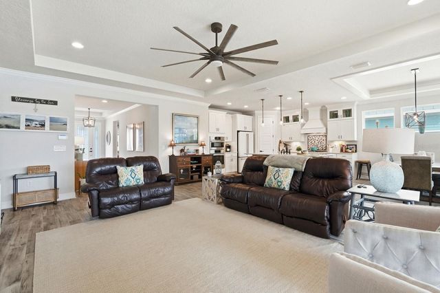 4 SUNRISE CIRCLE, Palm Coast, FL 32137