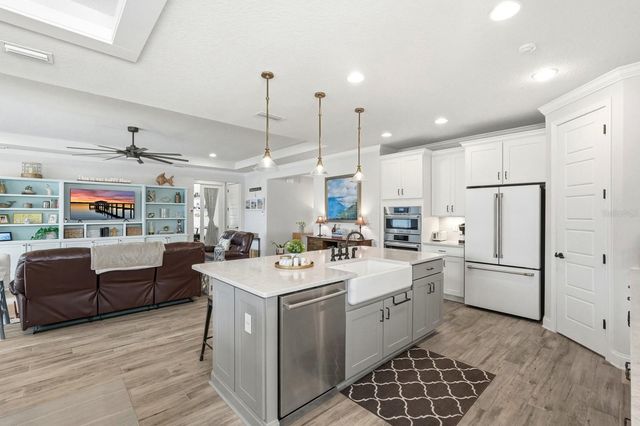 4 SUNRISE CIRCLE, Palm Coast, FL 32137