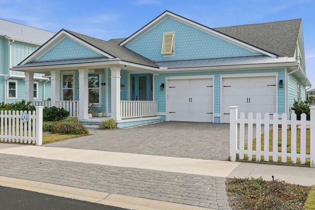 4 SUNRISE CIRCLE, Palm Coast, FL 32137