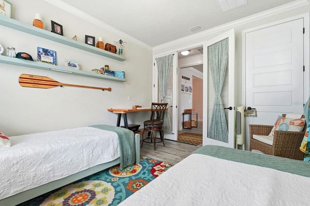 4 SUNRISE CIRCLE, Palm Coast, FL 32137