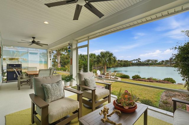 4 SUNRISE CIRCLE, Palm Coast, FL 32137