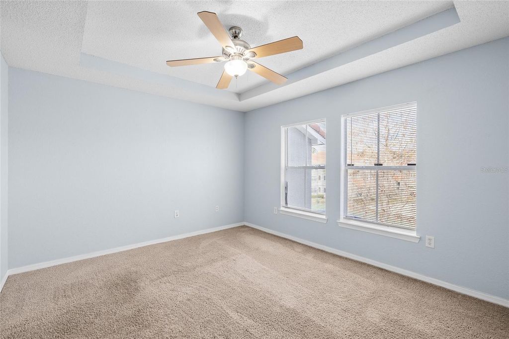 Image 20 of property listing at 18001 RICHMOND PLACE DRIVE 835, Tampa, FL 33647