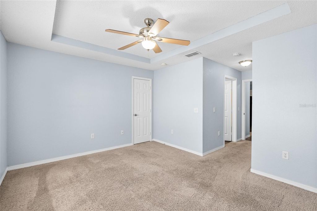 Image 22 of property listing at 18001 RICHMOND PLACE DRIVE 835, Tampa, FL 33647