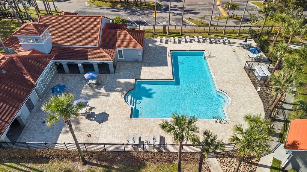 Image 39 of property listing at 18001 RICHMOND PLACE DRIVE 835, Tampa, FL 33647