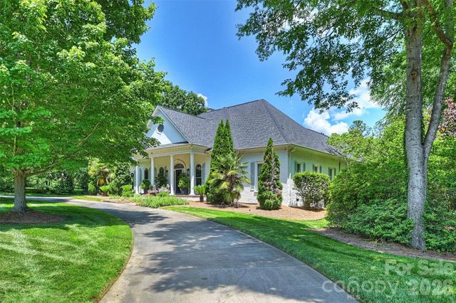 3747 Moorland Drive, Charlotte, NC 28226