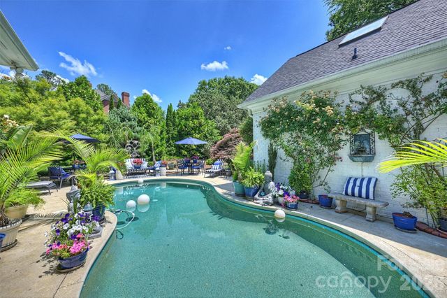 3747 Moorland Drive, Charlotte, NC 28226