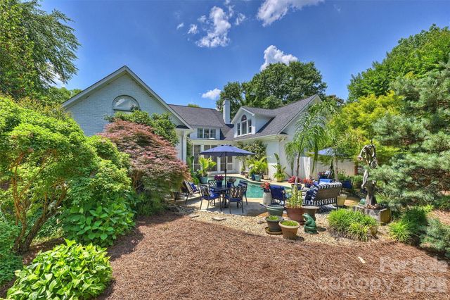 3747 Moorland Drive, Charlotte, NC 28226