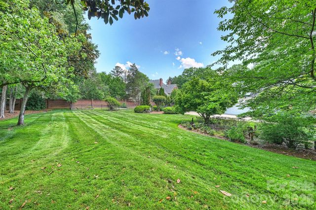 3747 Moorland Drive, Charlotte, NC 28226